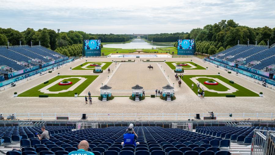 Arenan i Versailles. Foto: Tomas Holcbecher