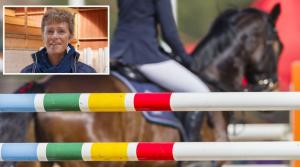 När Kajsa Boström hjälper elever, med yngre hästar, att planera säsongen är viloperioder viktigt. Men hur är det för äldre tävlingshästar – när vilar de?