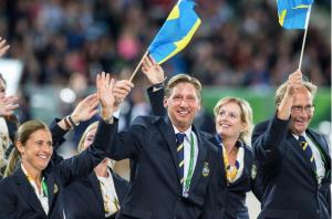 Svenska dressyrlaget var på plats under den spektakulära VM-invigningen i Stade d’Ornano i Caen. FOTO: Tomas Holcbecher