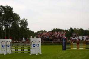 Det var fullsatt på läktaren när Childrens Challenge första deltävling avgjordes.