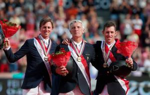 Topp tre i hoppfinalen – Roger Yves  Bost –
Castle Forbes Myrtille Paulois, Ben  Maher
Cella, Scott  Brash, Hello Sanctos. Foto: Tomas Holcbecher