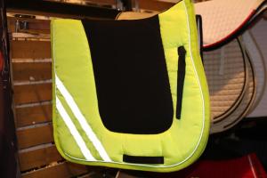 Hos Lyckås hittar vi detta praktiska reflexschabrak för 289 kronor.