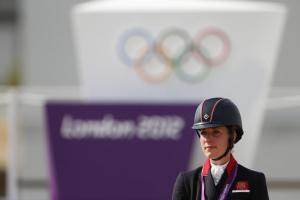 Charlotte Dujardin i tårar efter sitt individuella OS-guld.
