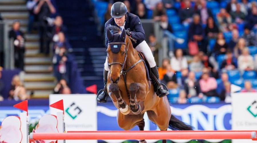 Jens Fredricson trea i världscupfinalen
