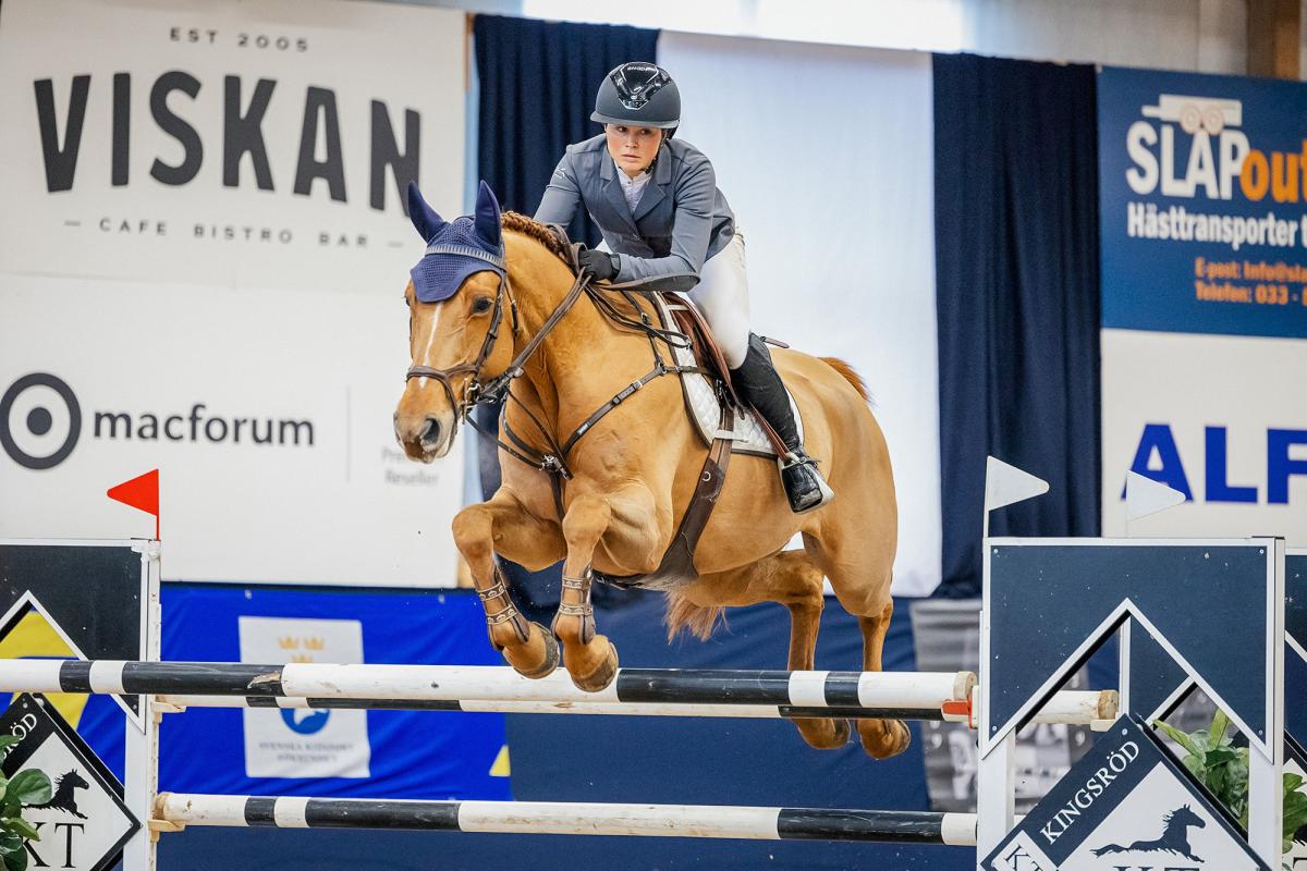Nicole Holmén och Touch of Diamond är ett av ekipagen som kvalade till Scandinavium under sista omgången i Borås. Foto: Roland Thunholm