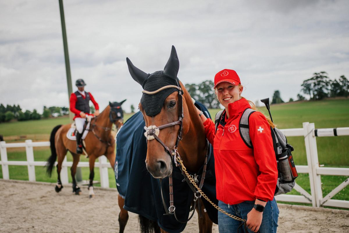 Vanja med nya favoritkollegan Orelie, Janika Sprungers topphäst. Foto: Ida Lindemann