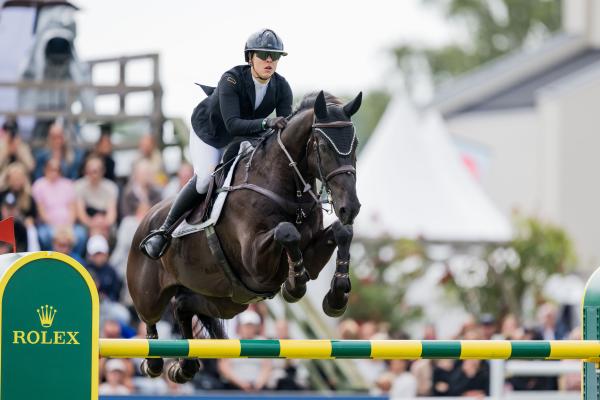Amanda Eriksson och Folsom bjöd på en riktig succé när de debuterade 1,60-Grand Prix – felfritt. Foto: Petter Arvidson/Bildbyrån