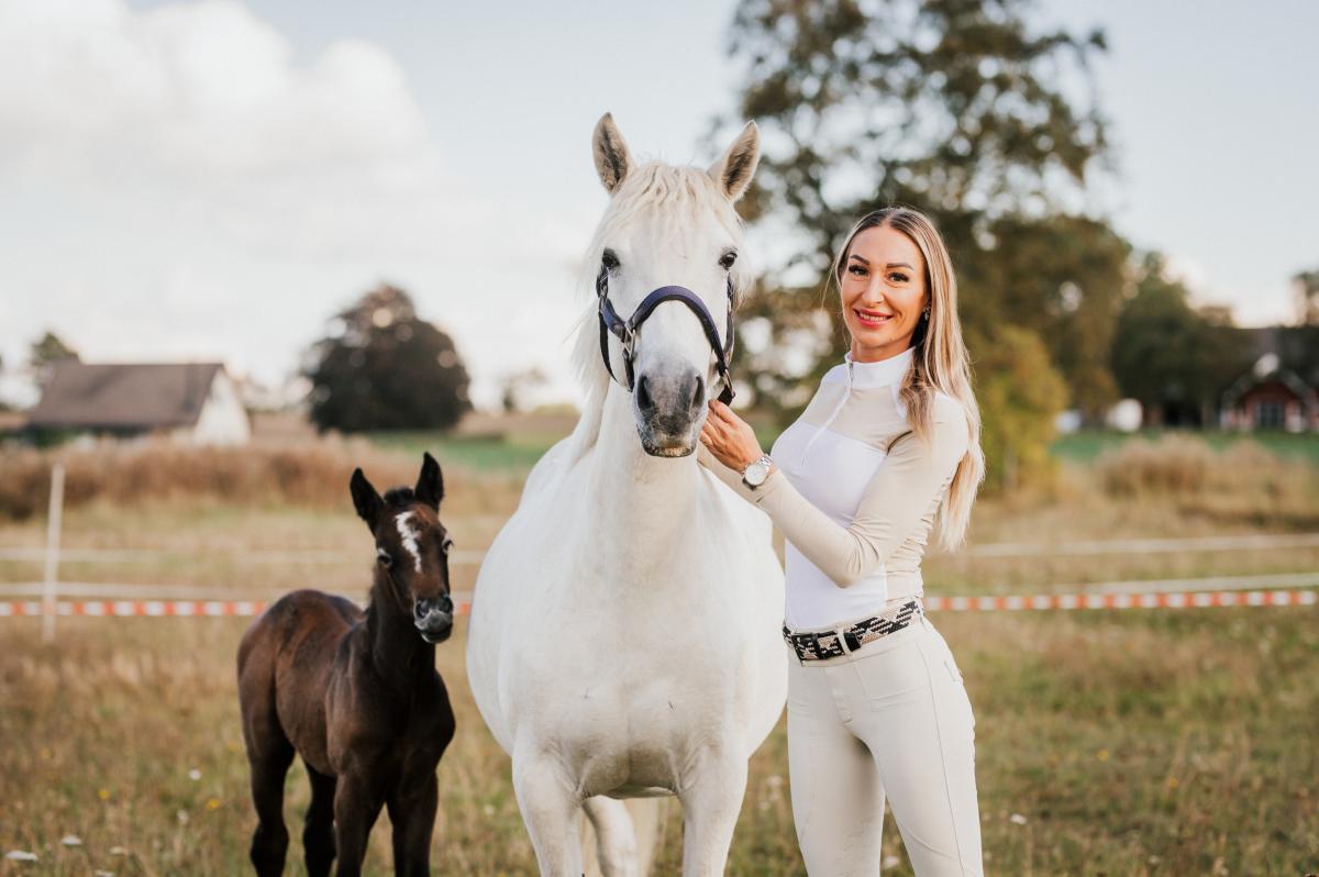 Angelica fick hem mer än en ponny från Irland. Foto: Ida Lindemann