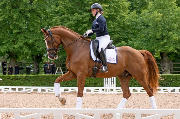 Lina Dolk och Hpnotiq MJ. Foto: Jennie Börs