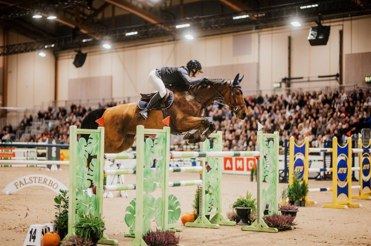 Josefin Torell och Damoiselle du Mesnil under Jönköping Horse Show detta året. Foto: Ida Lindemann