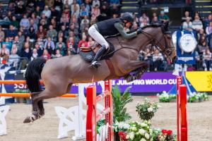 Malin och Indiana från gårdagens klass. Foto: Tomas Holcbecher