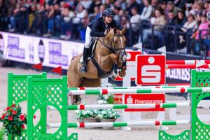 Steve Guerdat och Albfuehren's Iashin Sitte från dagens klass. Foto: Tomas Holcbecher