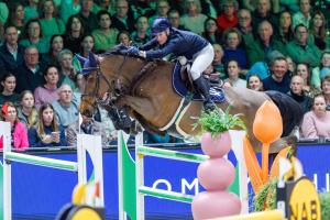 Petronella Andersson och Odina van Klapscheut red hem en andraplats. Foto: Tomas Holcbecher