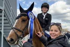 Adam Hammarström med Nicoline d’OR och Selma Hammarström. Foto: Privat