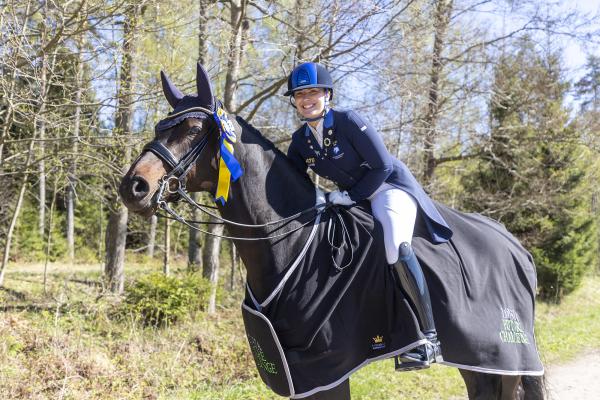 Cecilia Bergåkra och My Friend från förra årets tävlingar. Pressbild: Roland Thunholm/Lövsta Future Challenge