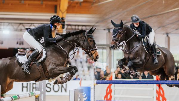 Anna Olsson med Didi Z och Ella Löfqvist med Linus. Arkivfoton: Ida Lindemann