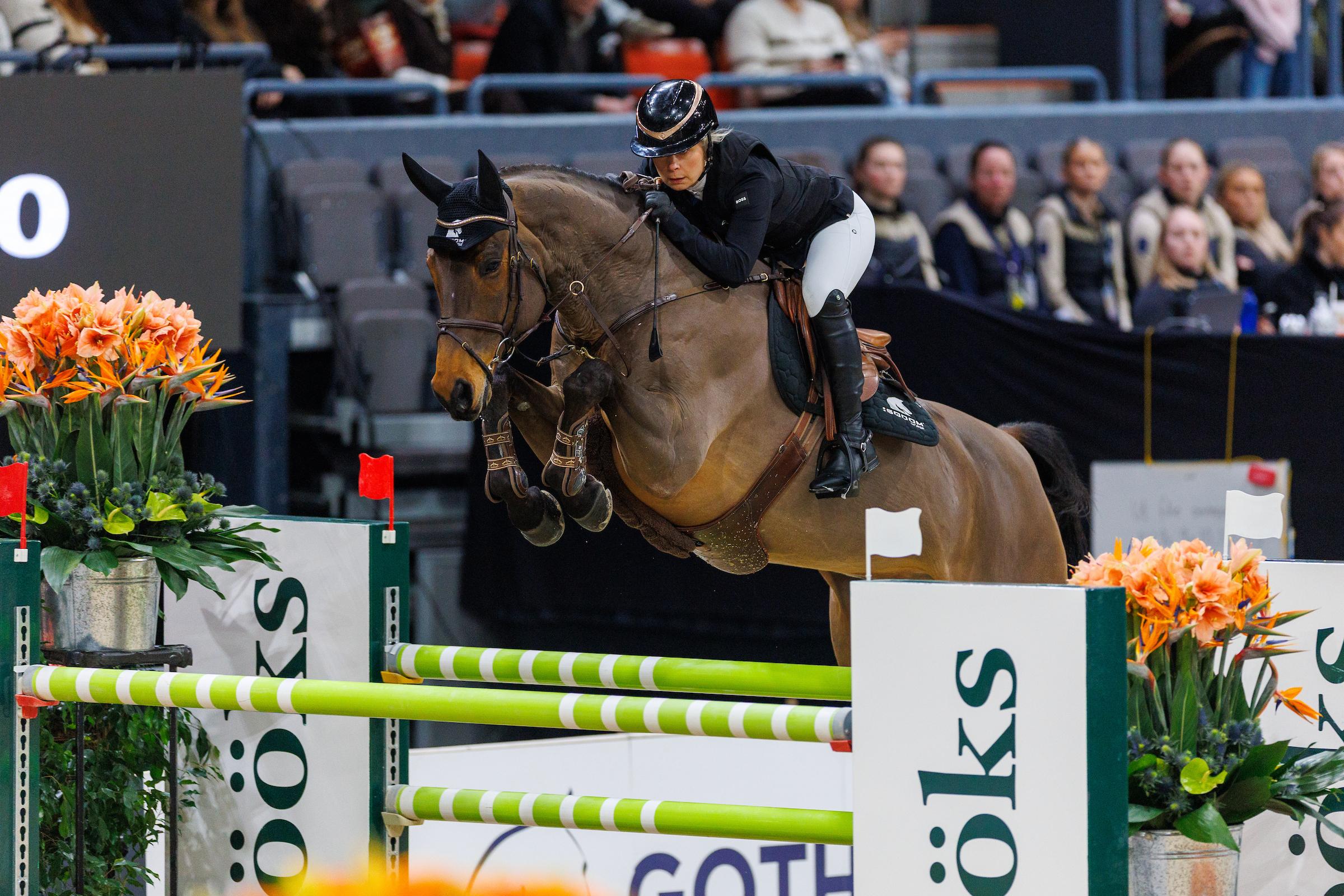Linda Heed och Crack Blue i Scandinavium. Foto: Tomas Holcbecher