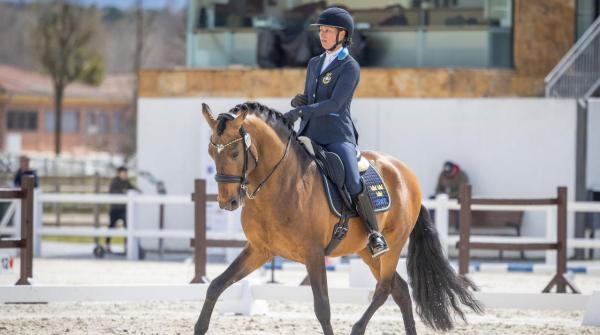 Astrid Hedman med Jaguar. Foto: Carlos Hernâni