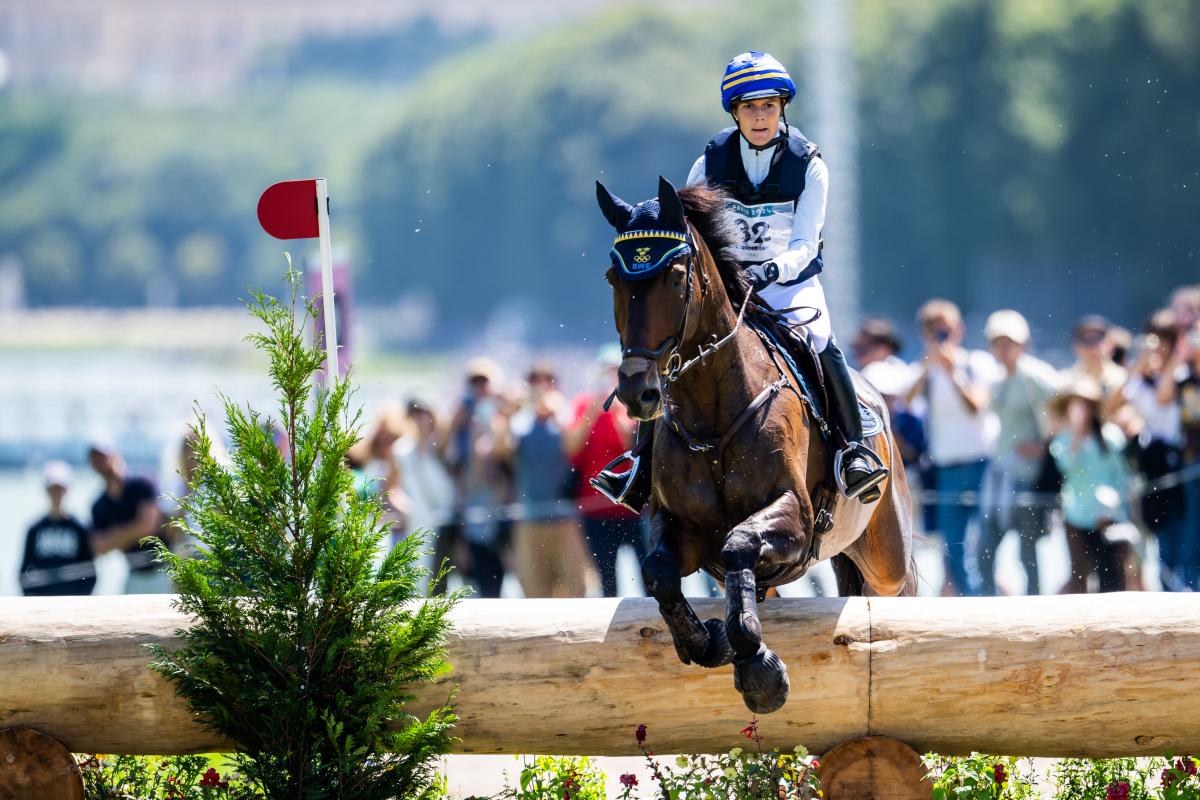 Frida Andersén och Box Leo från OS i Paris. Foto: Maxim Thore/Bildbyrån