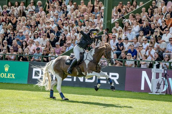 Thea Filipsson och Sweet Celine kom tvåa i Falsterbos Hunting. Foto: Kim C Lundin