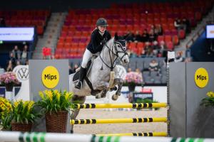Elin Mårds Magnusson och Munsboro Denby. Arkivfoto: Ida Lindemann