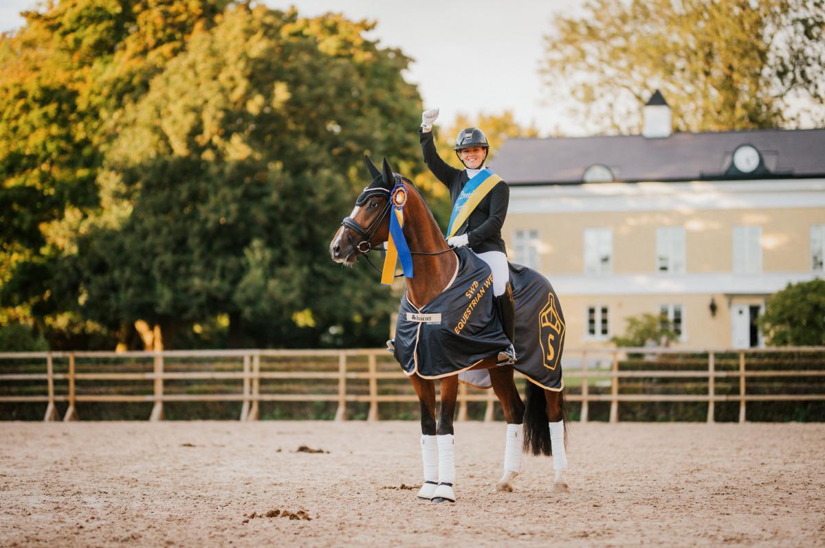 Som fyraåring segrade Mackmyras Amorino i Breedersfinalen med Lina Dolk. Foto: Ida Lindemann