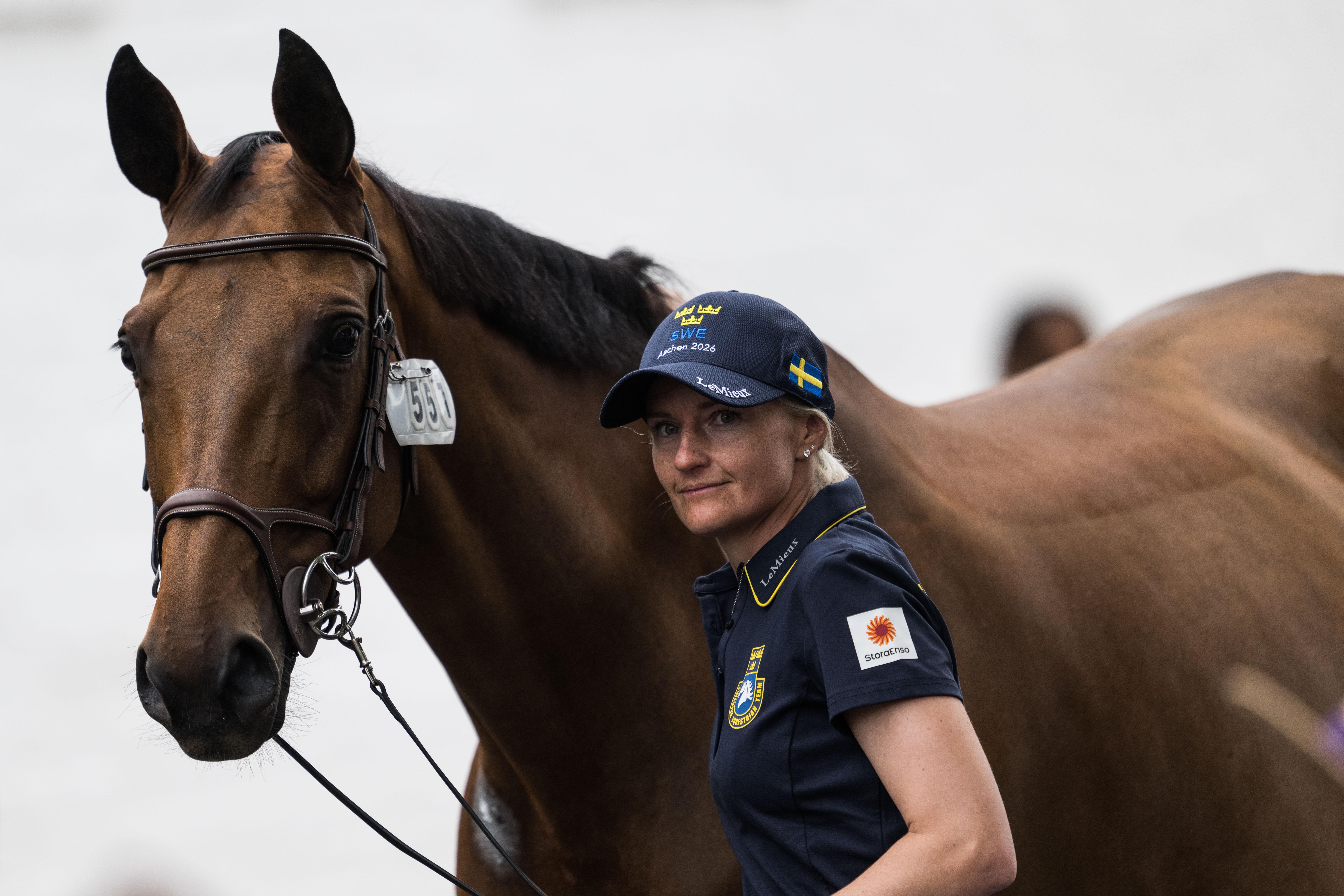 Petronella Andersson och Odina van Klapscheut. Foto: Emma Wallskog/Bildbyrån