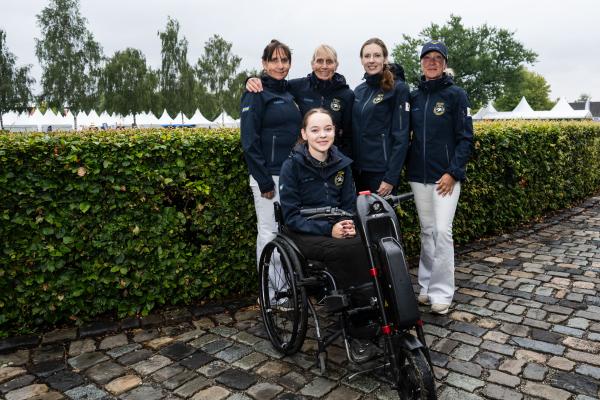 Lena Malmström, Lotta Wallin, Renee Claesson Ribring, Mette Ubbesen (förbundskapten) och Pam Svane. Foto: Emma Wallskog/Bildbyrån