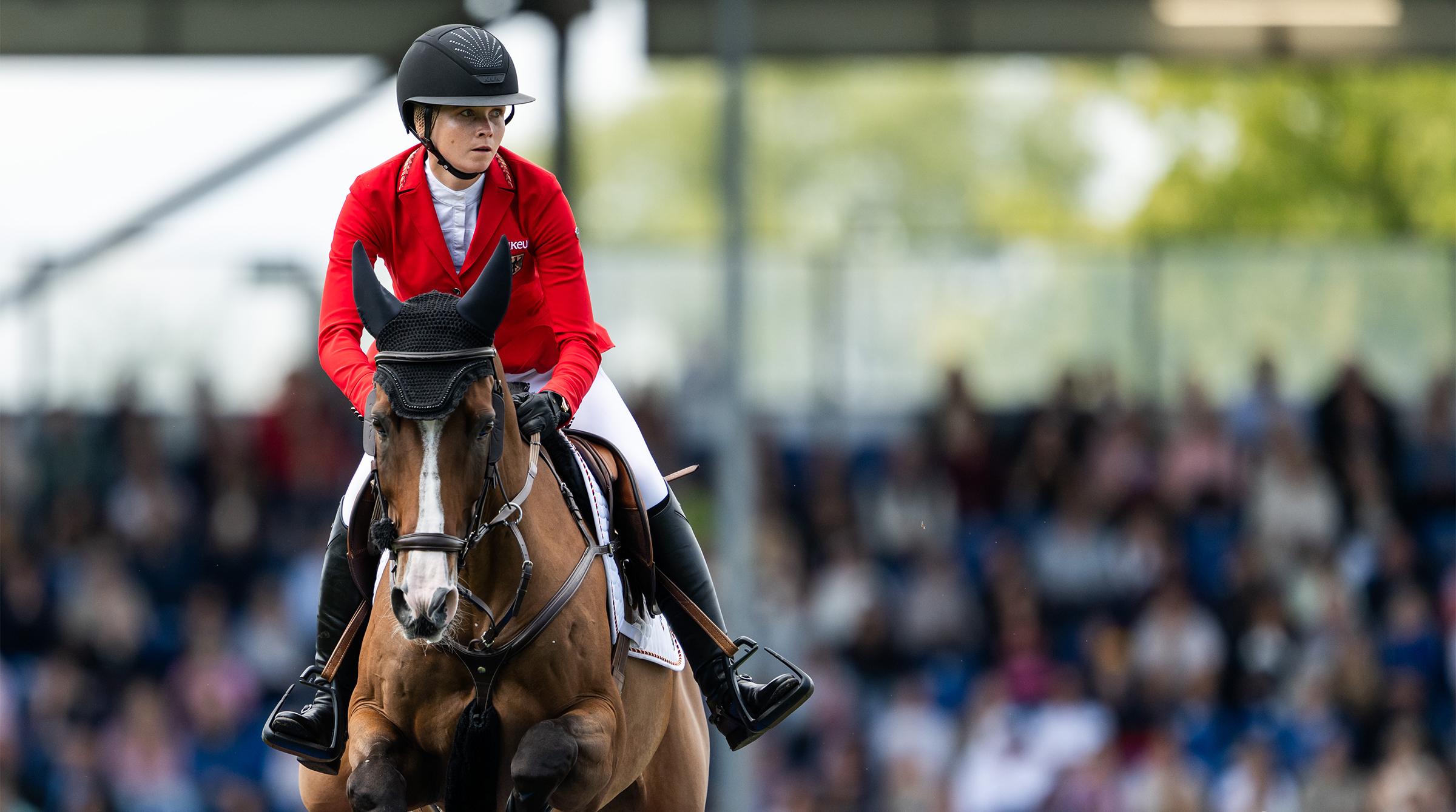 Sophie Hinners ligger just nu i guldläge med det tyska laget – och på silverplats individuellt. Foto: Emma Wallskog/Bildbyrån