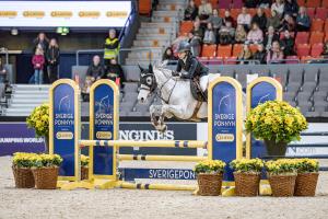 Vinnaren av Sverigeponnyn 2026 blev Isabelle Heed med ponnyn Sienna Dusky Sky. Foto: Kim C Lundin