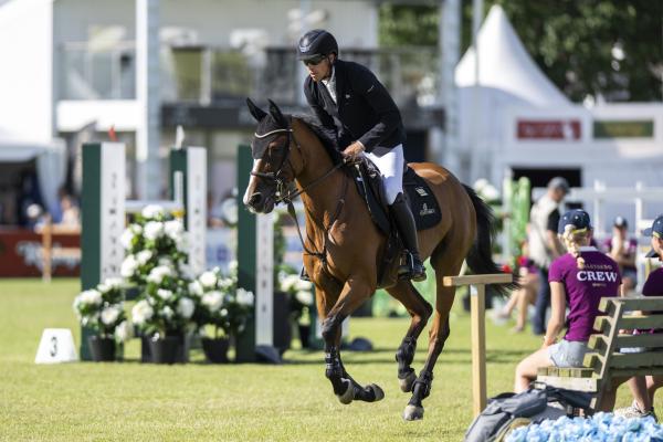 Henrik von Eckermann och Hylanderhof's Saruschka, här på Falsterbo Horse Show. Foto: Billdbyrån/Avdo Bilkanovic