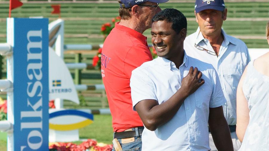 »En bra bana ska vara rytmisk att rida«